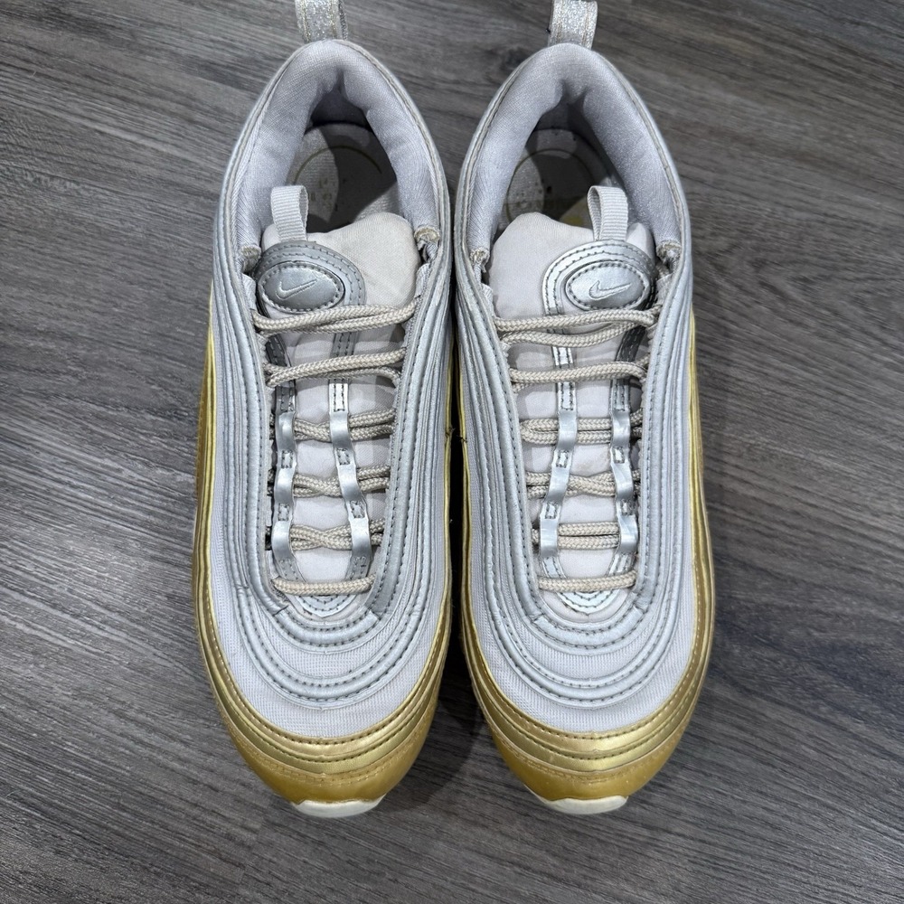 Nike Air Max 97 SE Metallic Gold Silver Vast Grey Women's 8 - Picture 6 of 9